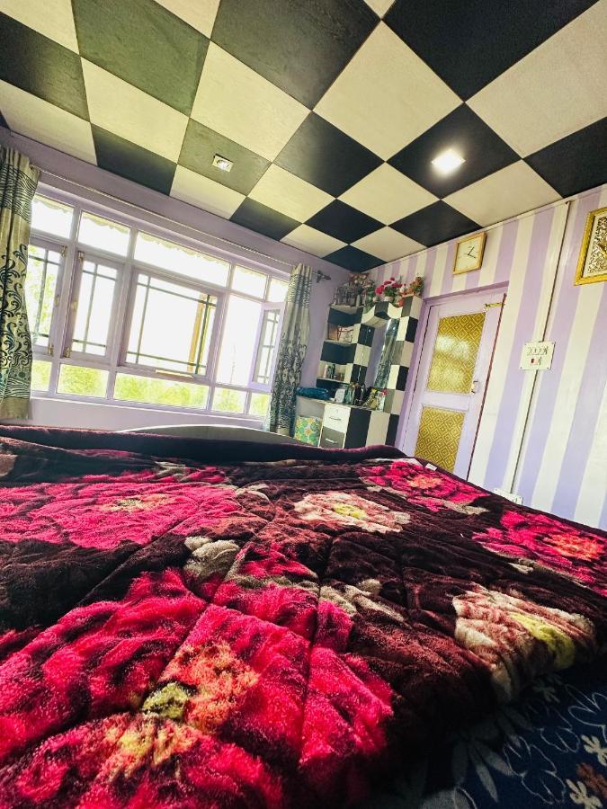 גולמארג Sheen Homestay מראה חיצוני תמונה