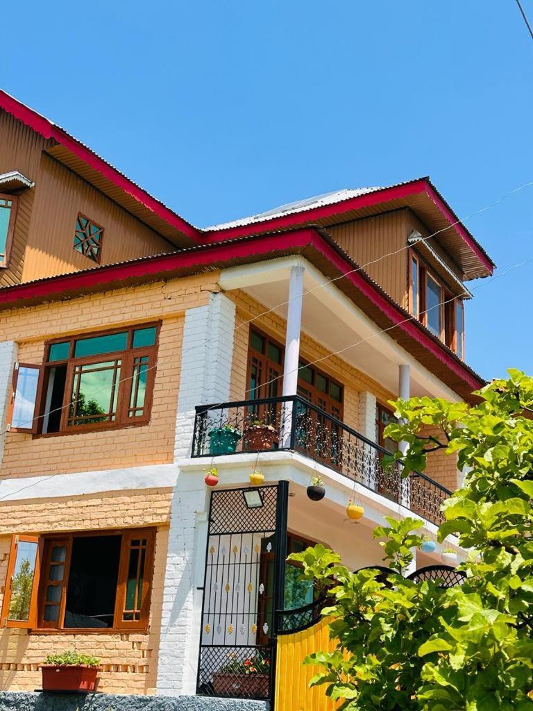 גולמארג Sheen Homestay מראה חיצוני תמונה