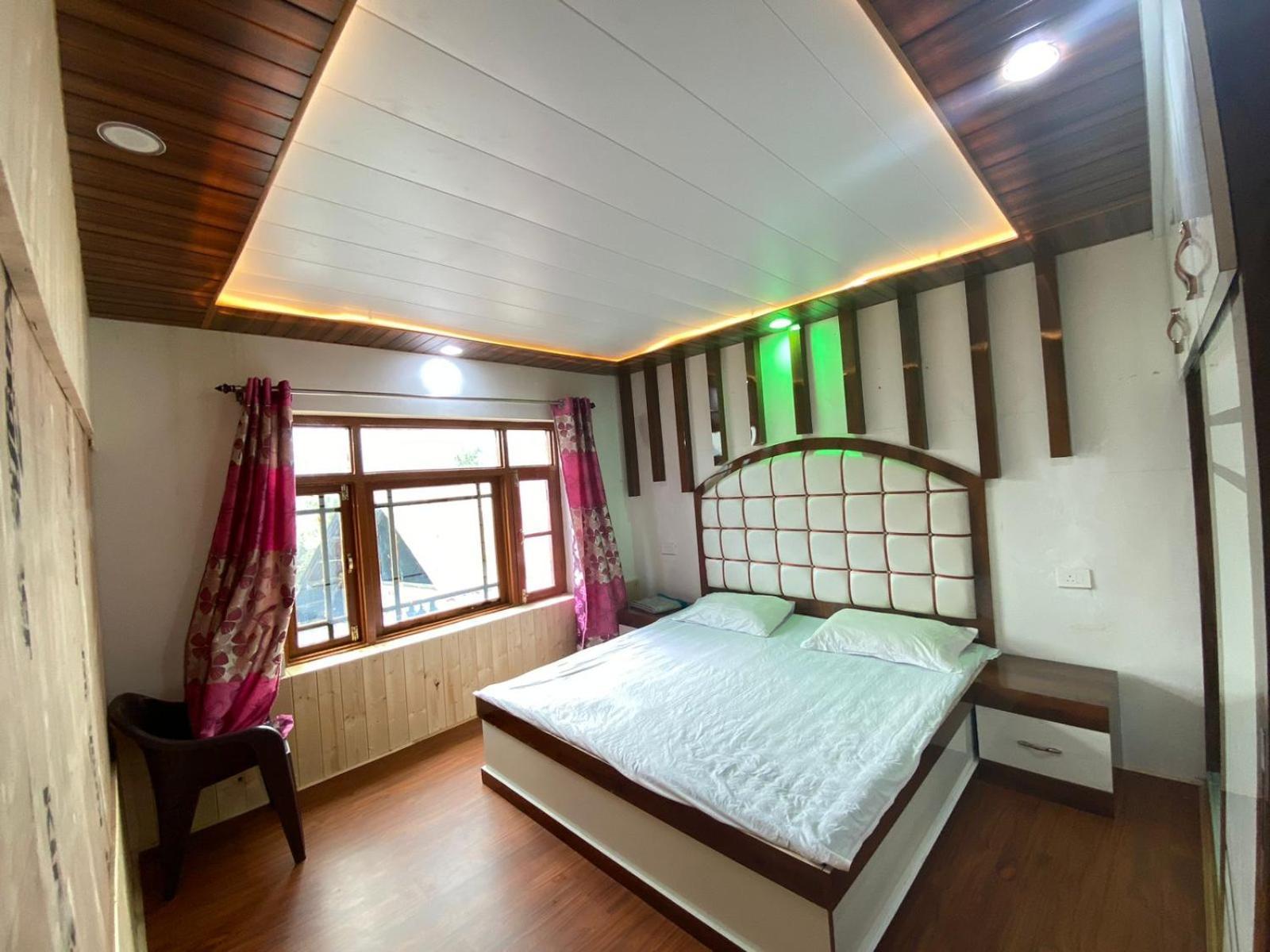 גולמארג Sheen Homestay מראה חיצוני תמונה