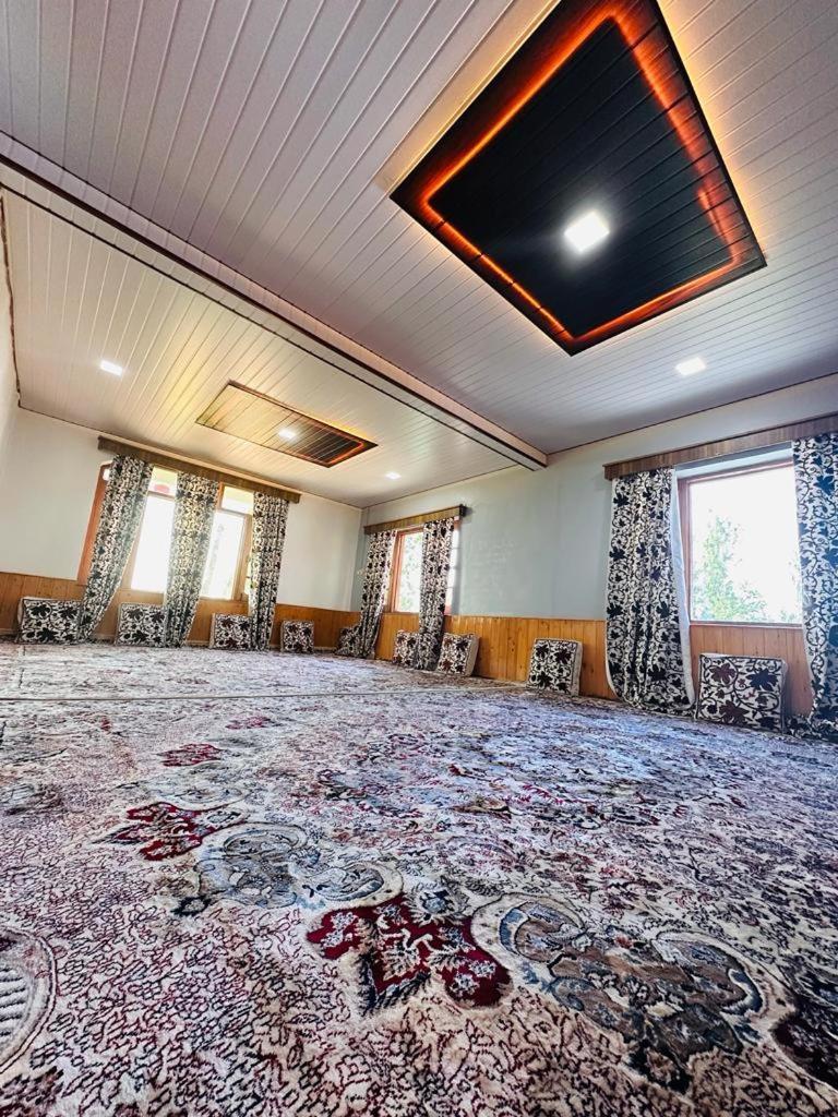 גולמארג Sheen Homestay מראה חיצוני תמונה